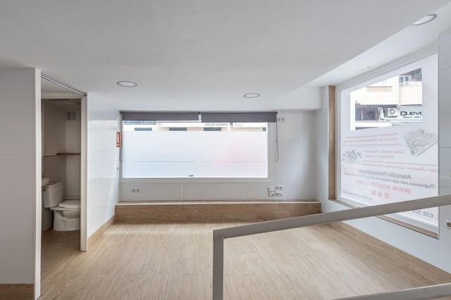 Kommersiell til salgs i Granada by - € 64 900 (Ref: 9752295)