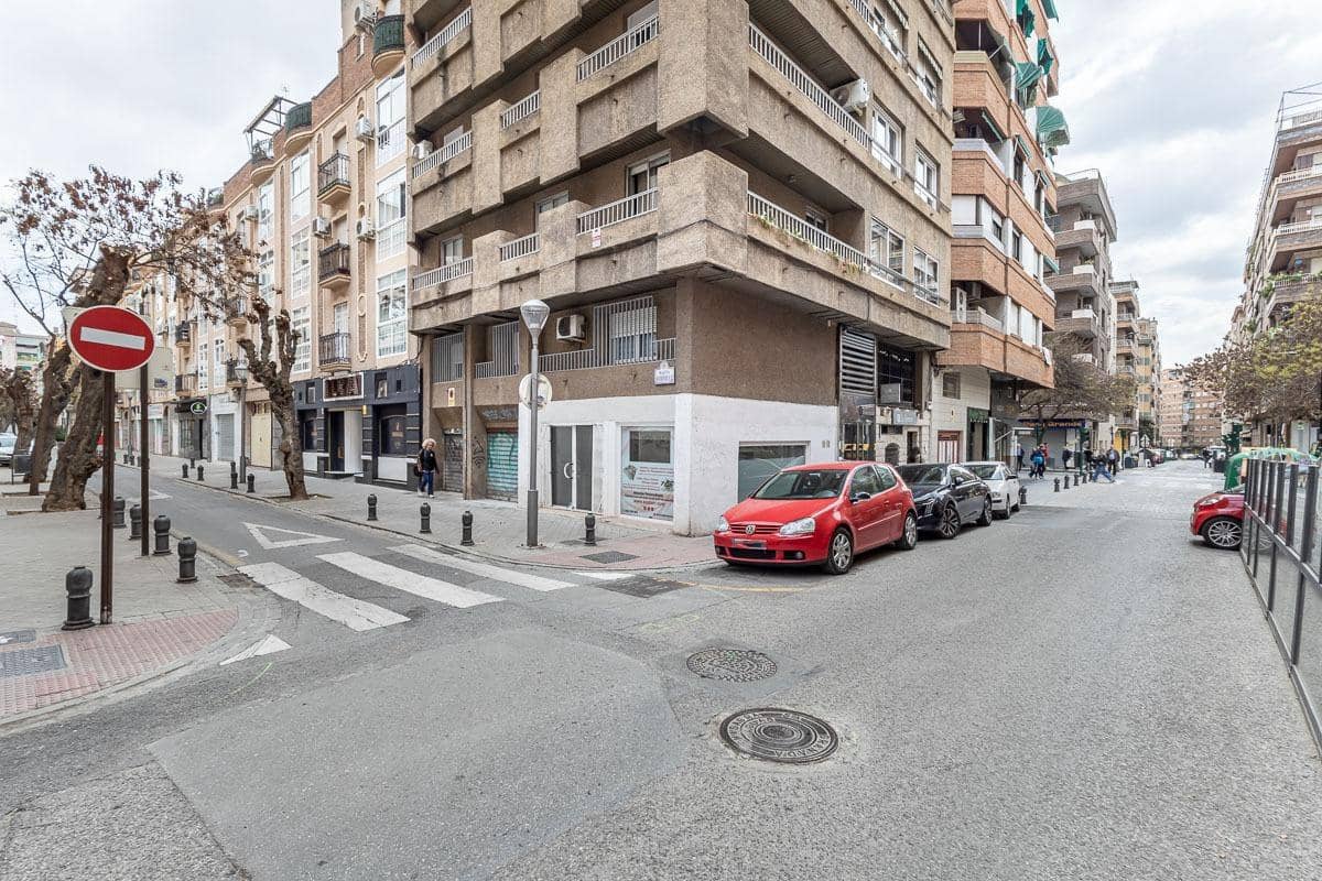 Kommersiell til salgs i Granada by - € 64 900 (Ref: 9752295)
