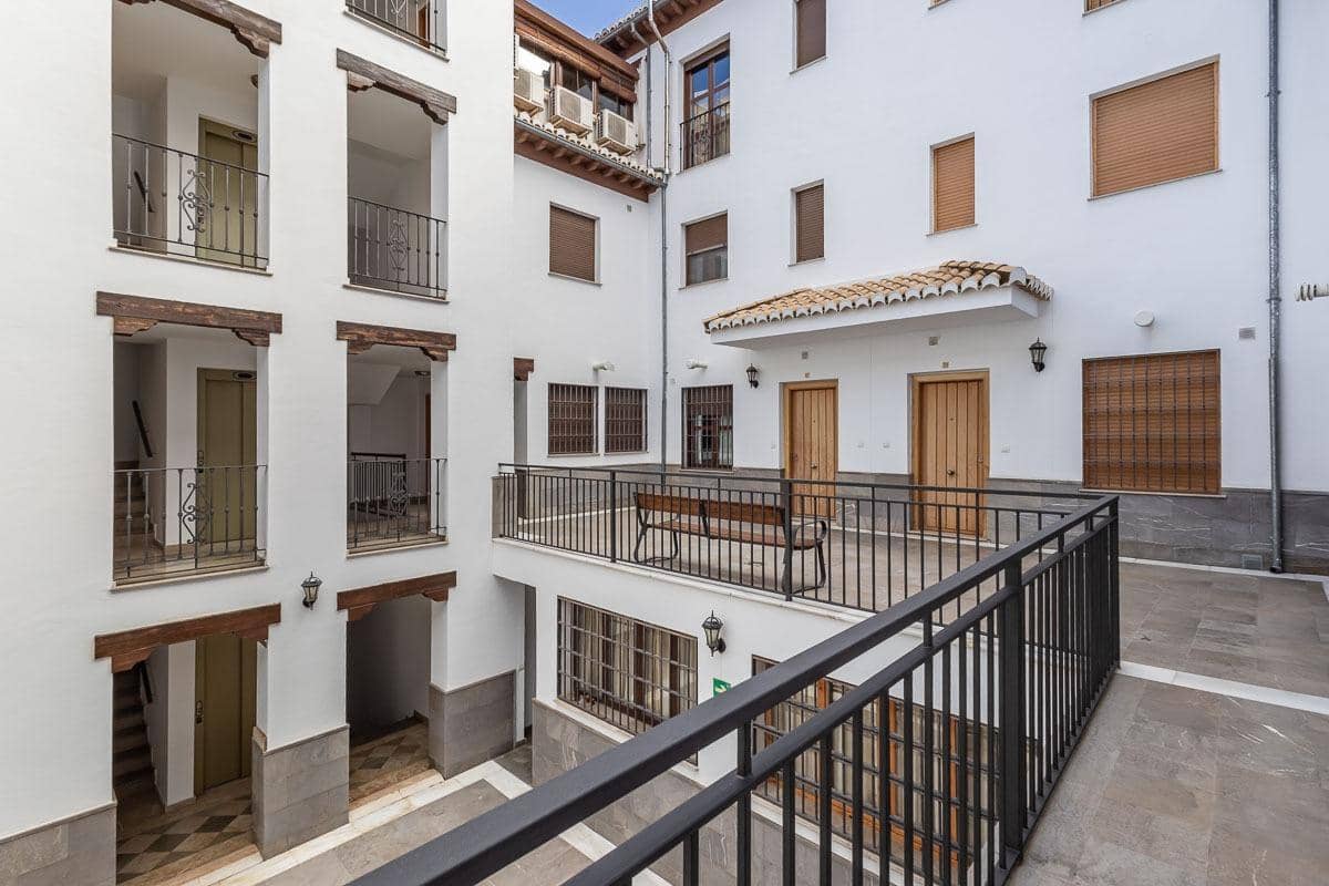 2 sovrum Lägenhet till salu i Granada stad - 245 000 € (Ref: 9752297)