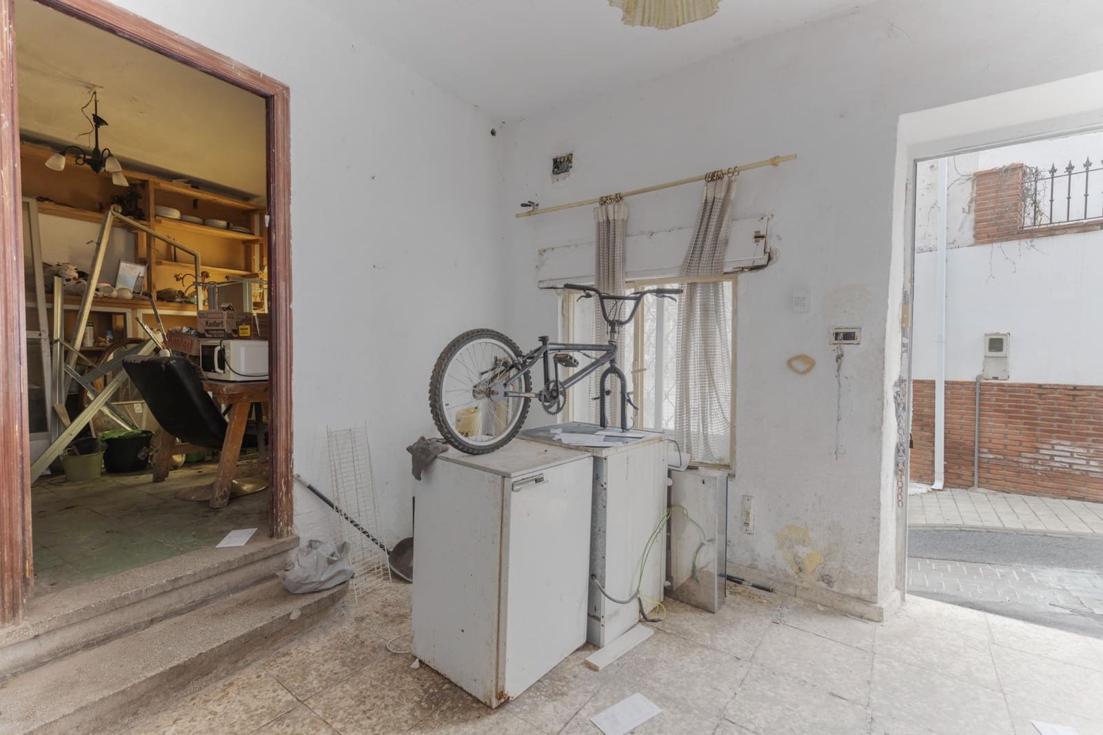 5 soverom Hus til salgs i Granada by med garasje - € 170 000 (Ref: 9752301)