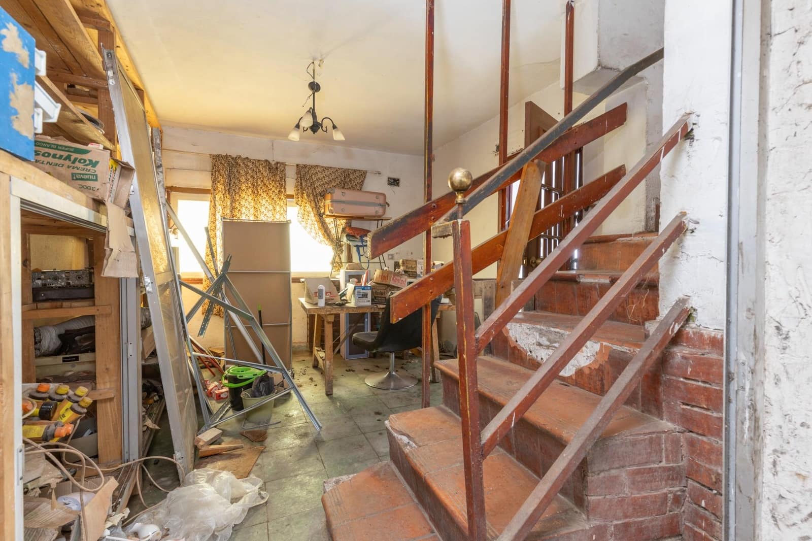 5 soverom Hus til salgs i Granada by med garasje - € 170 000 (Ref: 9752301)