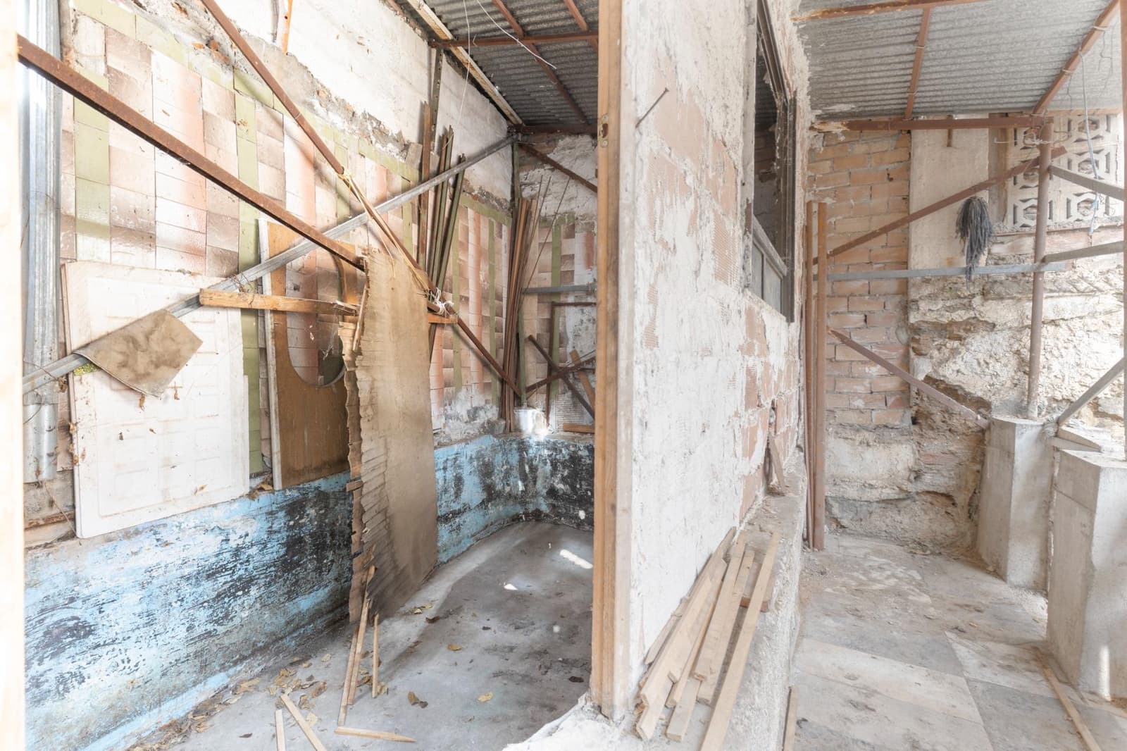 5 soverom Hus til salgs i Granada by med garasje - € 170 000 (Ref: 9752301)