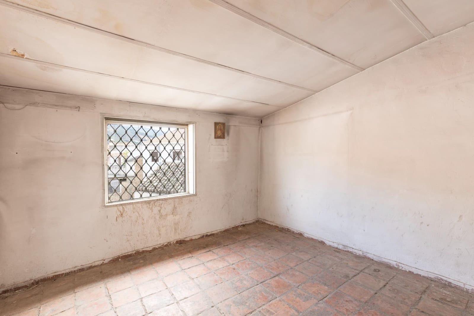 5 soverom Hus til salgs i Granada by med garasje - € 170 000 (Ref: 9752301)