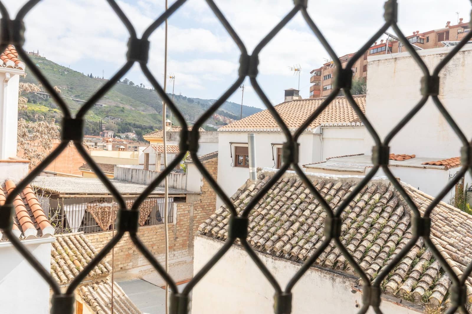 5 soverom Hus til salgs i Granada by med garasje - € 170 000 (Ref: 9752301)