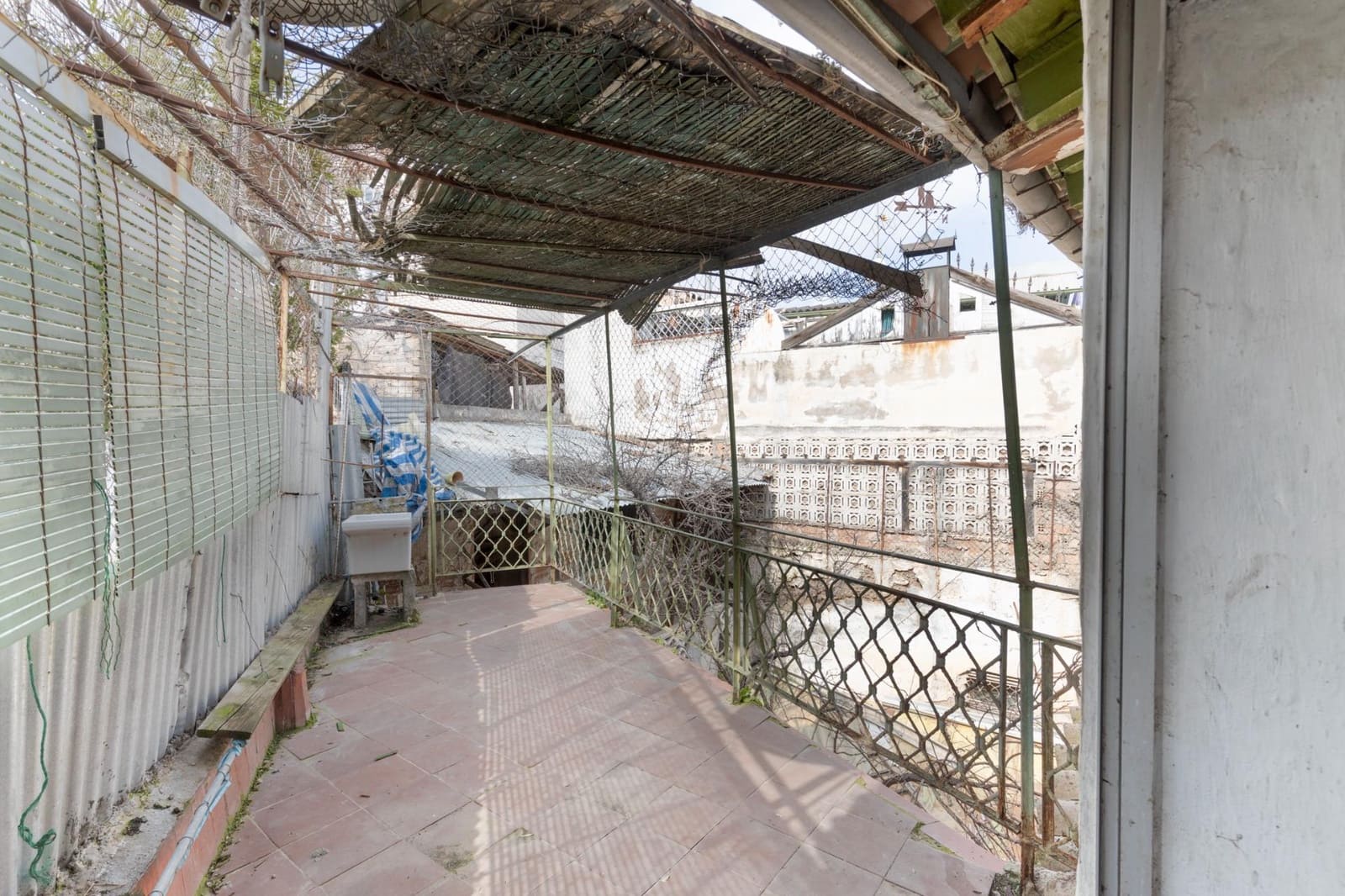 5 soverom Hus til salgs i Granada by med garasje - € 170 000 (Ref: 9752301)