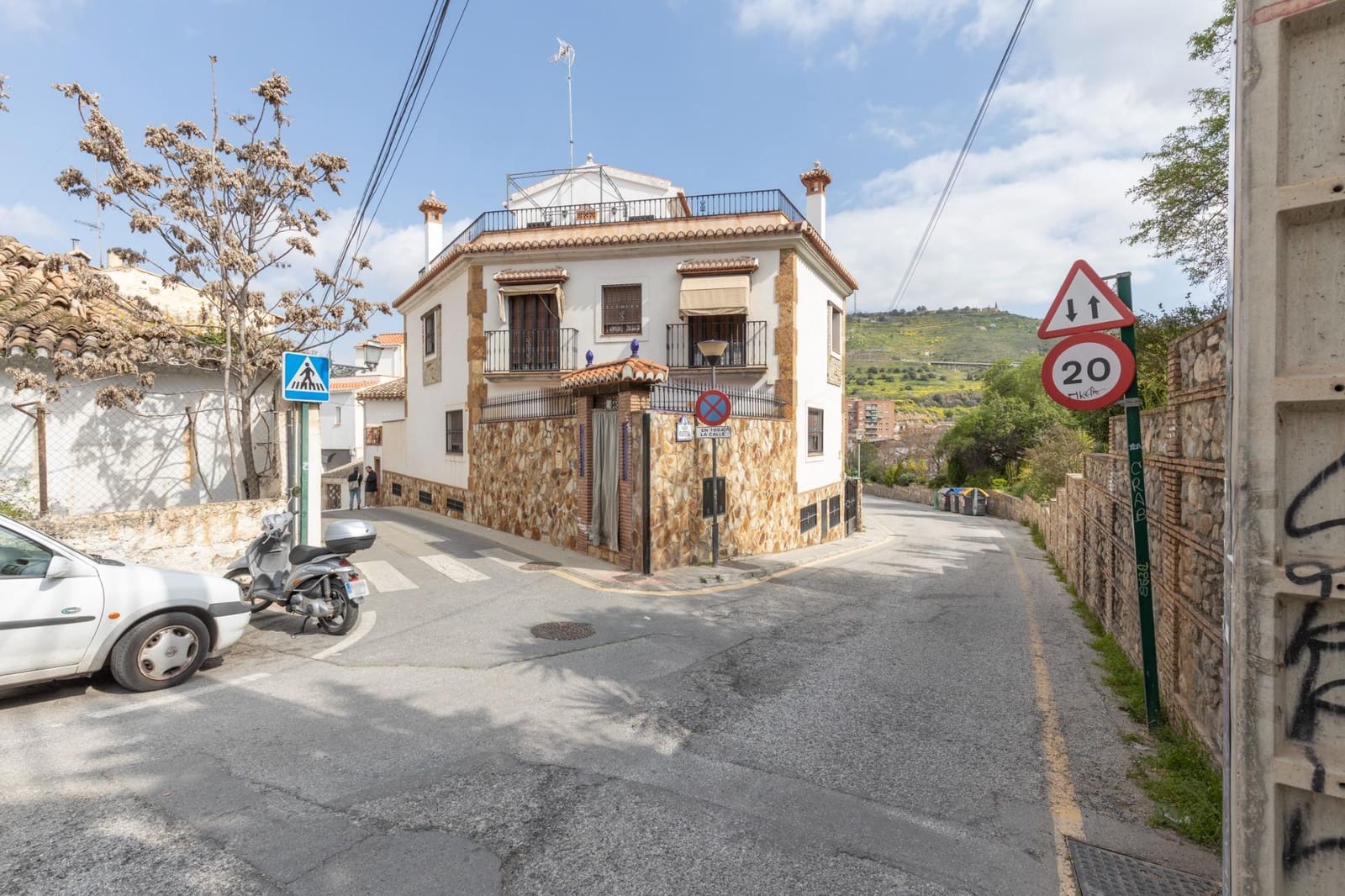 5 soverom Hus til salgs i Granada by med garasje - € 170 000 (Ref: 9752301)