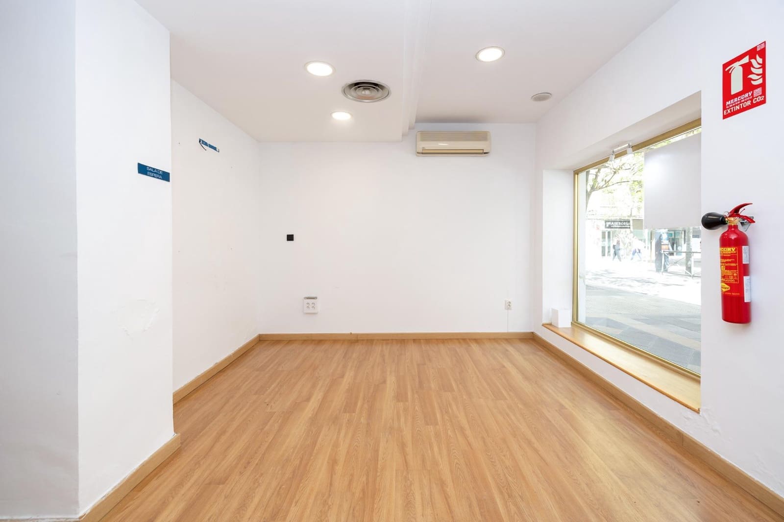 Commerciale in vendita in Granada citta - 269.000 € (Rif: 9755960)