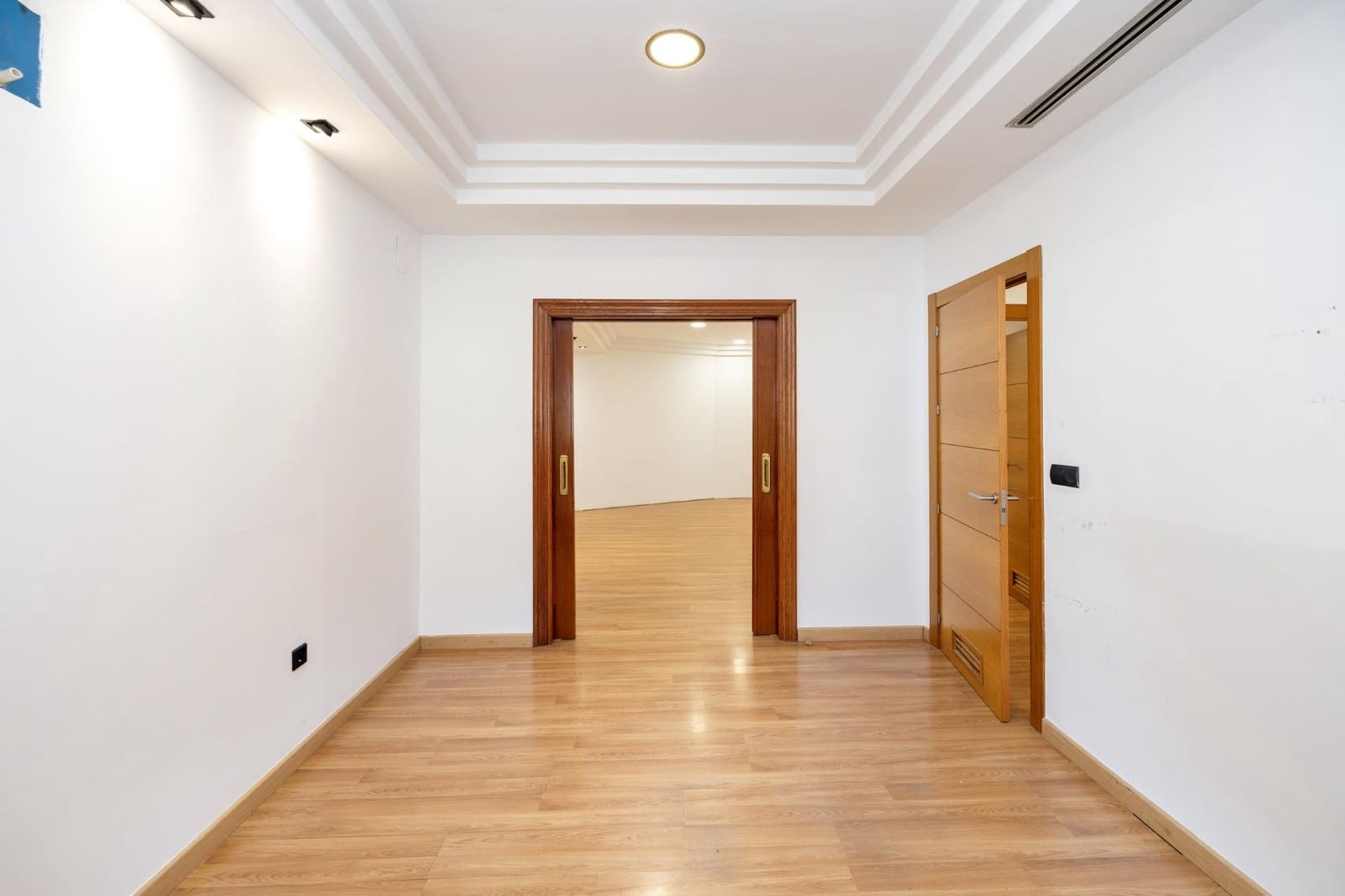 Commerciale in vendita in Granada citta - 269.000 € (Rif: 9755960)