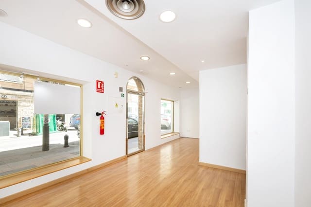 Commerciale in vendita in Centro, Granada città - 269.000 € (Rif: 9755960)