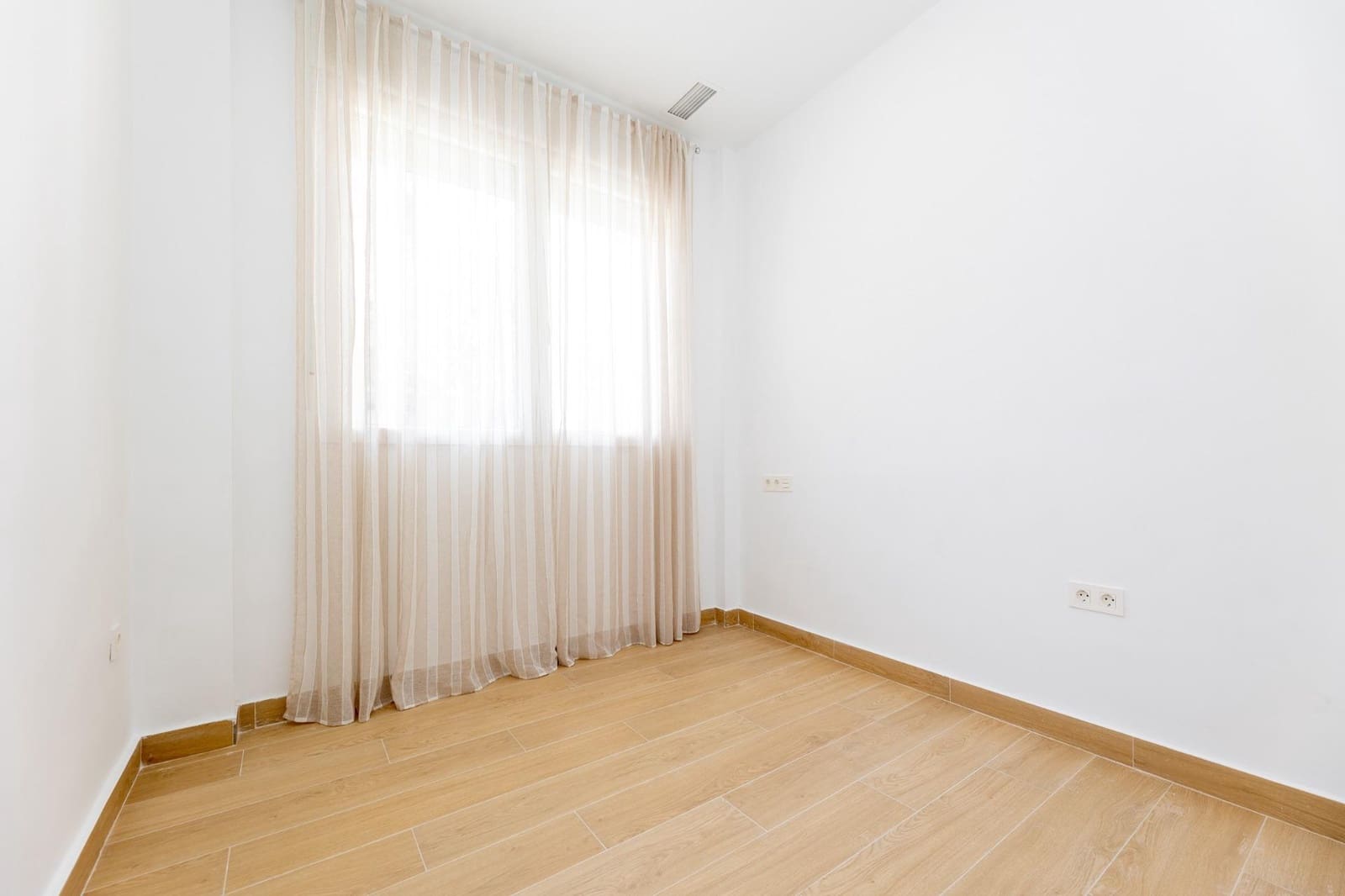 2 quarto Apartamento para venda em Granada cidade - 169 000 € (Ref: 9755961)