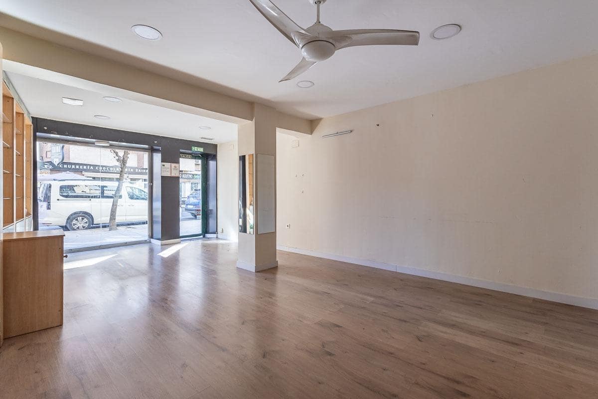 Commerciale in vendita in Granada citta - 115.000 € (Rif: 9755963)