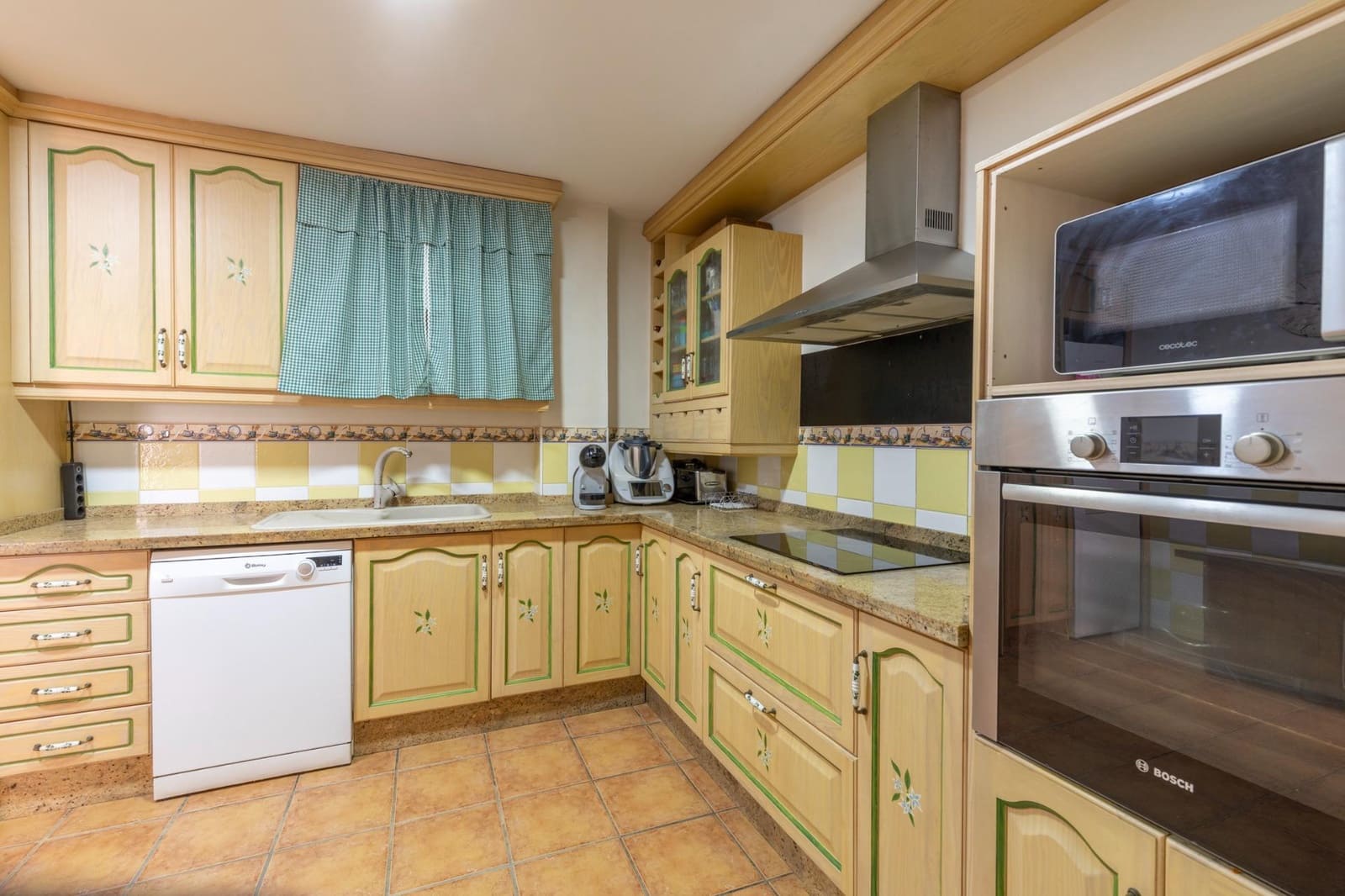 3 soverom Leilighet til salgs i Churriana de la Vega med garasje - € 219 000 (Ref: 9755964)