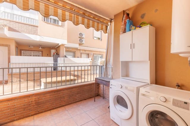 3 soverom Leilighet til salgs i Churriana de la Vega med garasje - € 219 000 (Ref: 9755964)