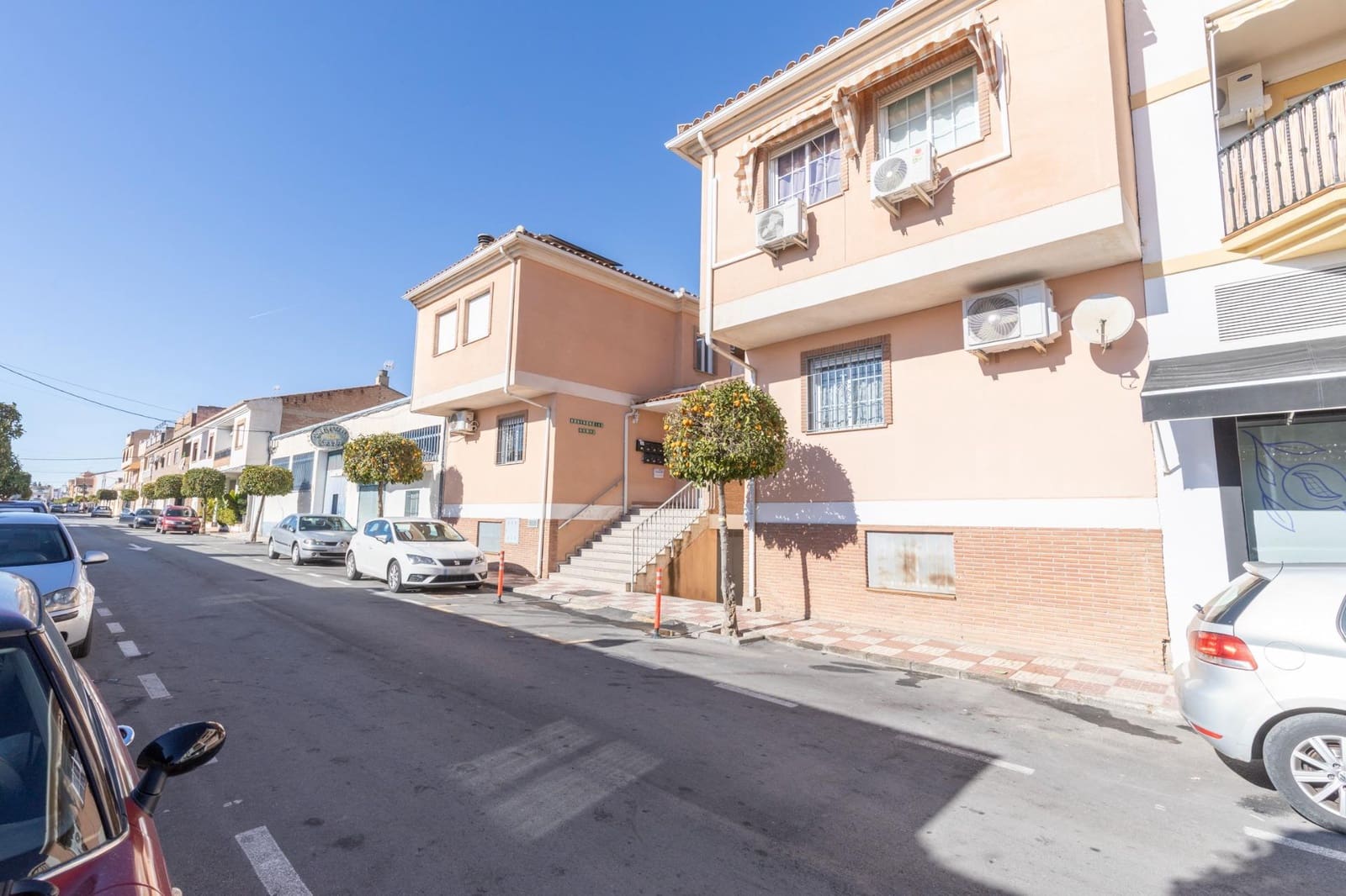 3 soverom Leilighet til salgs i Churriana de la Vega med garasje - € 219 000 (Ref: 9755964)