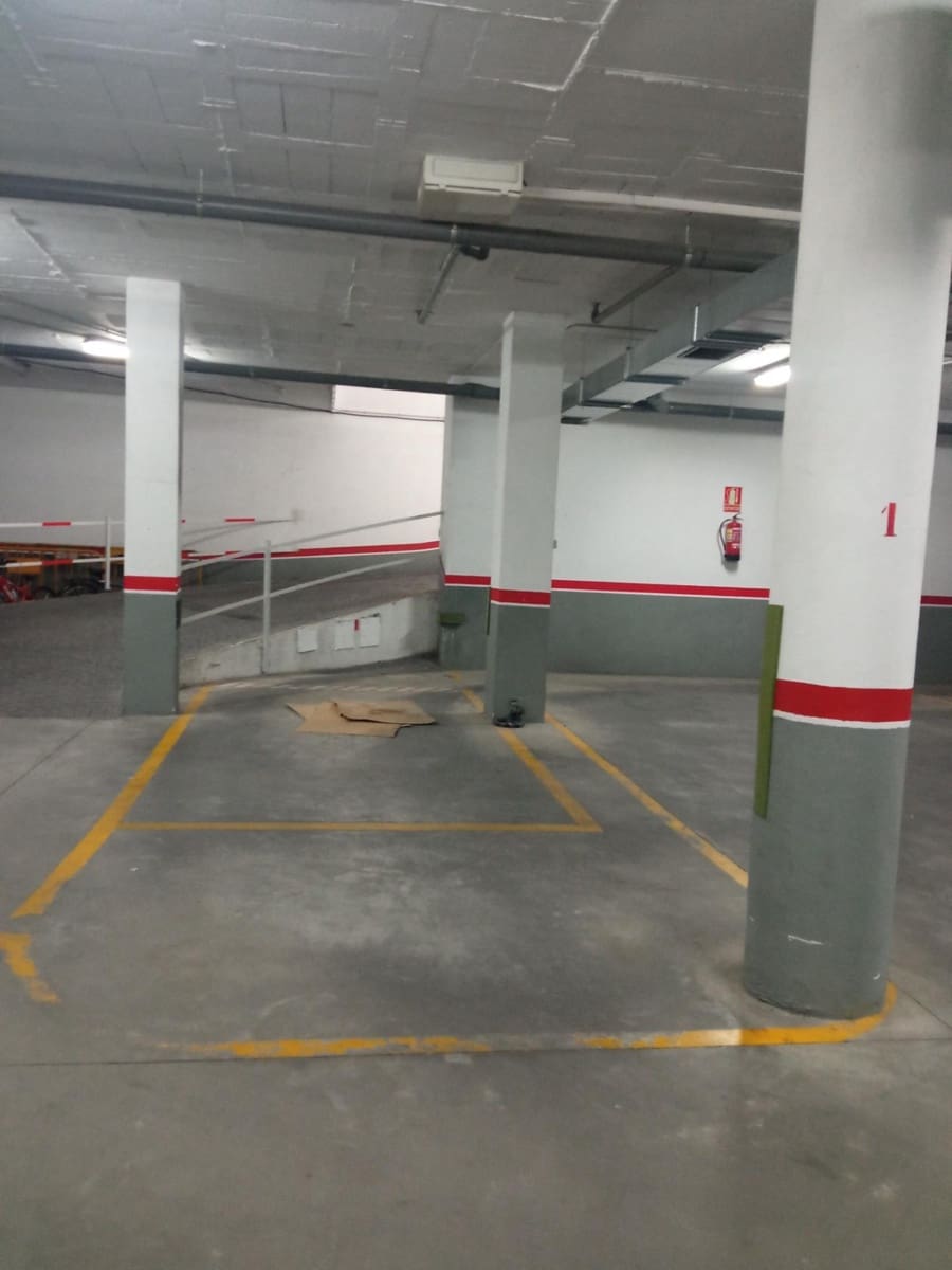 2 makuuhuone Kattohuoneisto vuokrattavana paikassa Ogijares mukana 
autotalli - 850 € (Ref: 9755966)