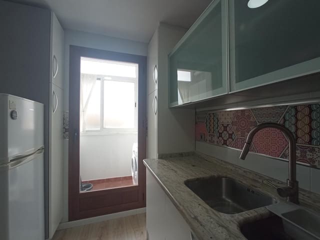 2 makuuhuone Kattohuoneisto vuokrattavana paikassa Ogíjares mukana 
autotalli - 850 € (Ref: 9755966)