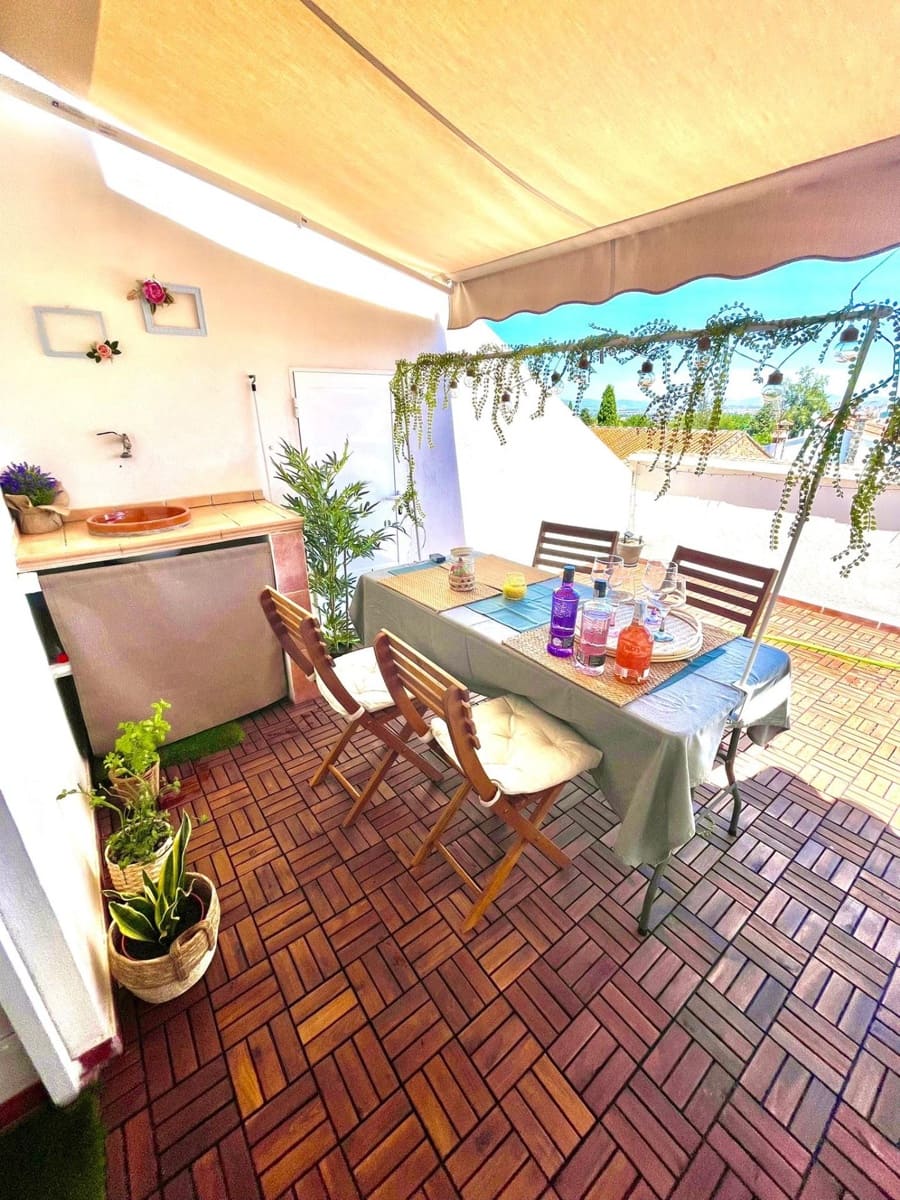 2 makuuhuone Kattohuoneisto vuokrattavana paikassa Ogijares mukana 
autotalli - 850 € (Ref: 9755966)