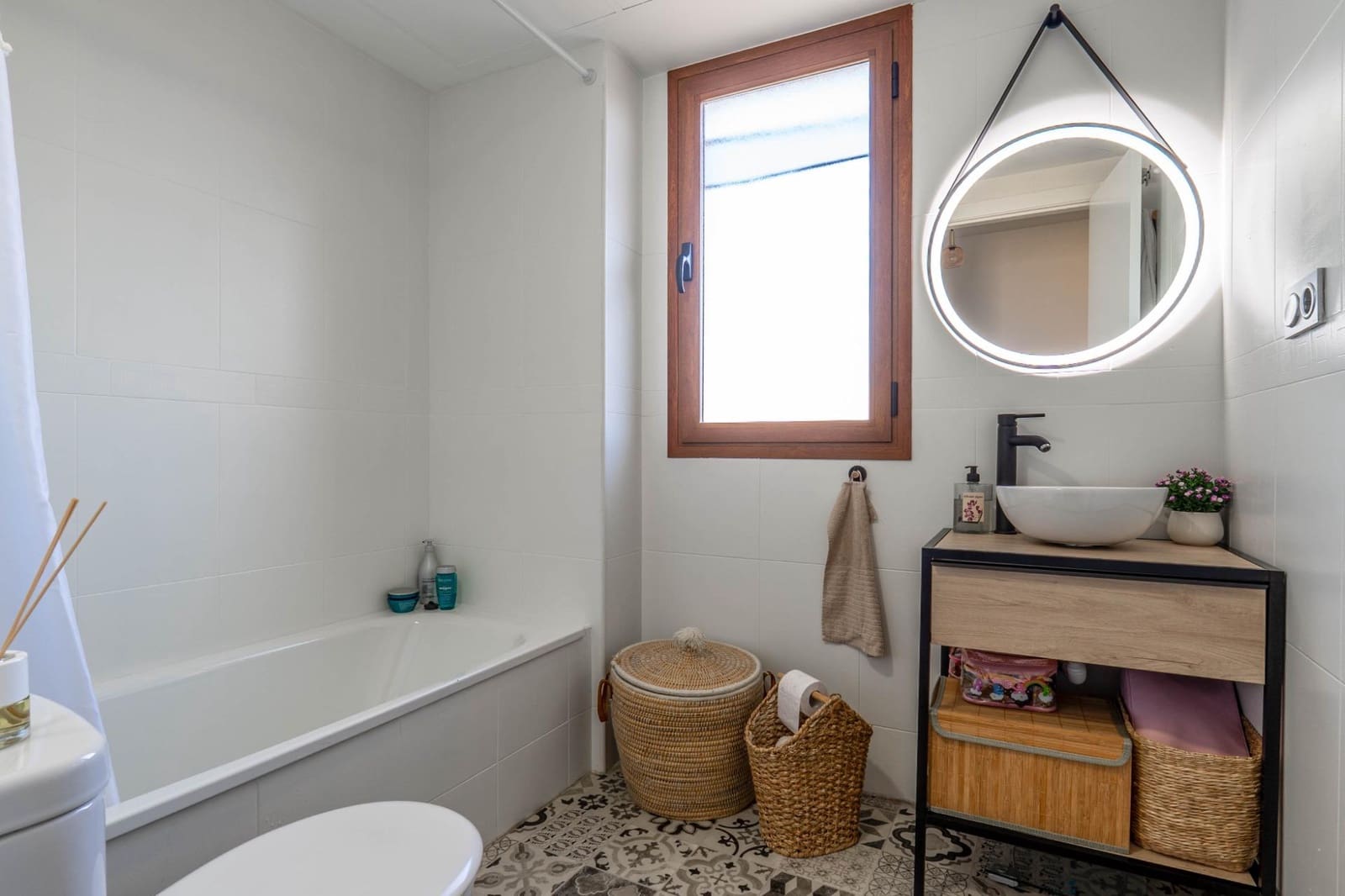 2 makuuhuone Kattohuoneisto vuokrattavana paikassa Ogijares mukana 
autotalli - 850 € (Ref: 9755966)