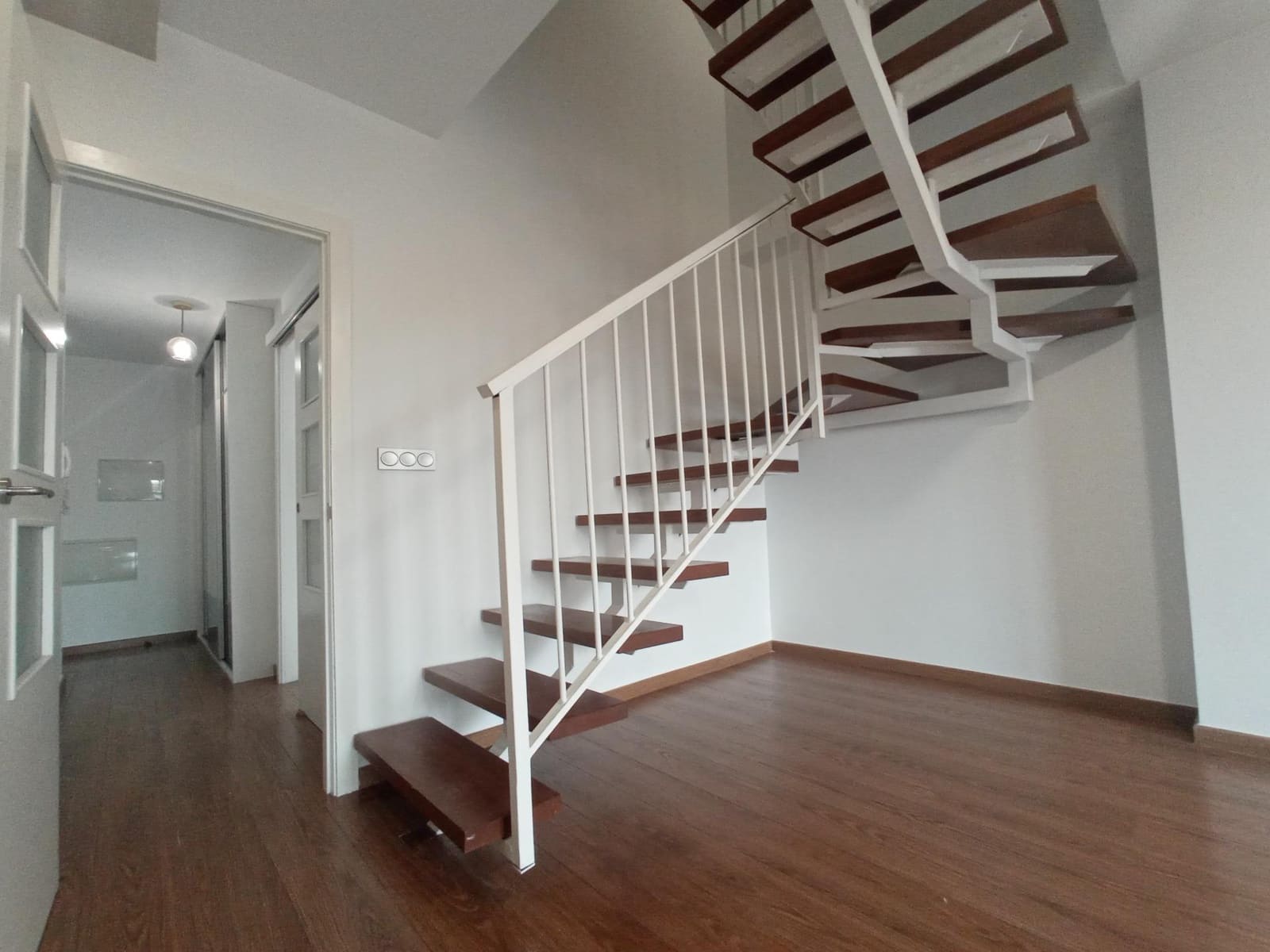 2 makuuhuone Kattohuoneisto vuokrattavana paikassa Ogijares mukana 
autotalli - 850 € (Ref: 9755966)