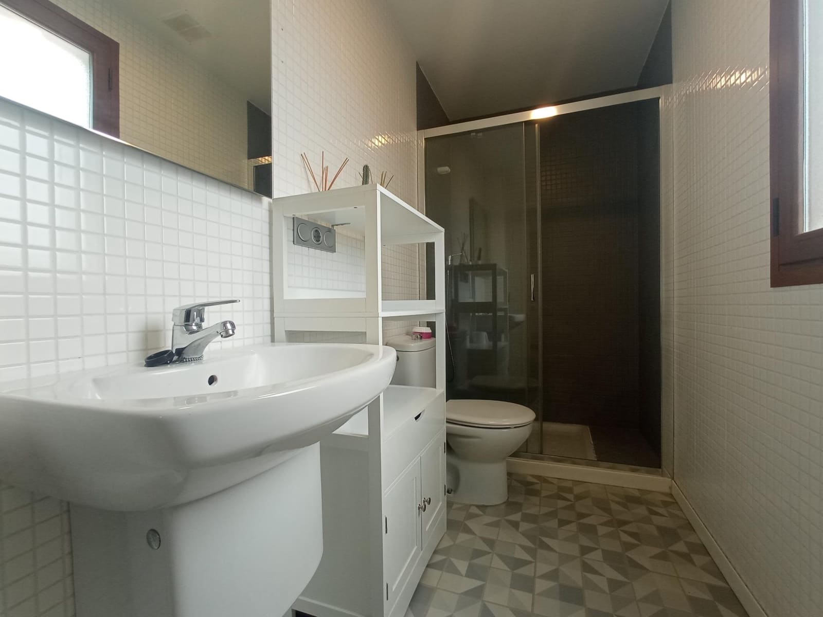 2 makuuhuone Kattohuoneisto vuokrattavana paikassa Ogijares mukana 
autotalli - 850 € (Ref: 9755966)