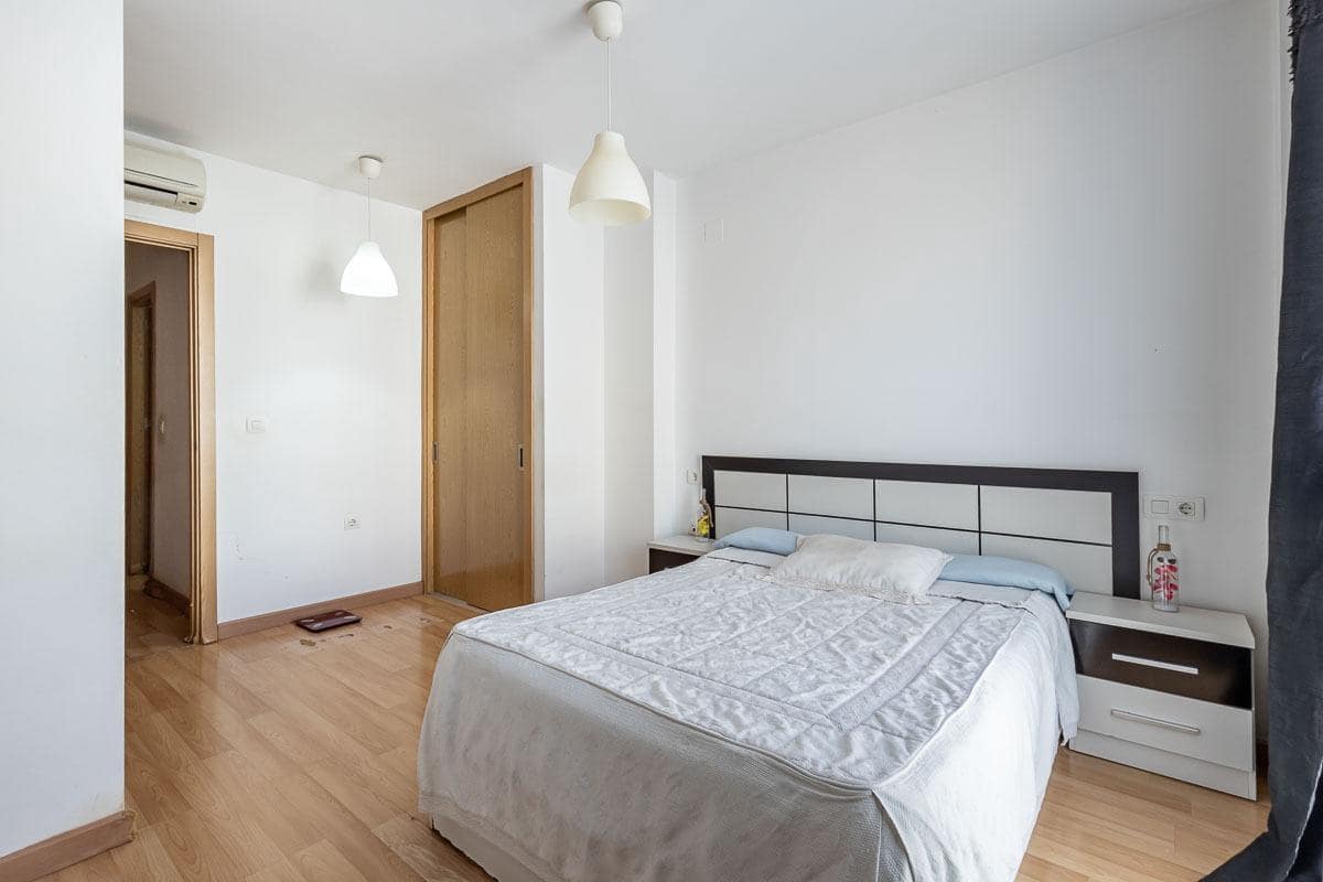 3 soverom Leilighet til salgs i Atarfe med garasje - € 148 000 (Ref: 9755967)