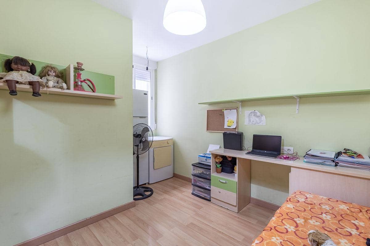 3 soverom Leilighet til salgs i Atarfe med garasje - € 148 000 (Ref: 9755967)