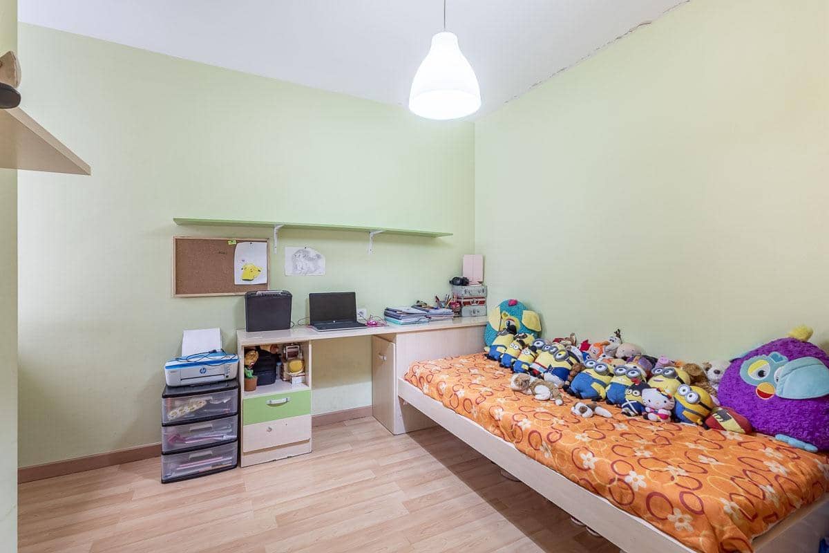 3 soverom Leilighet til salgs i Atarfe med garasje - € 148 000 (Ref: 9755967)