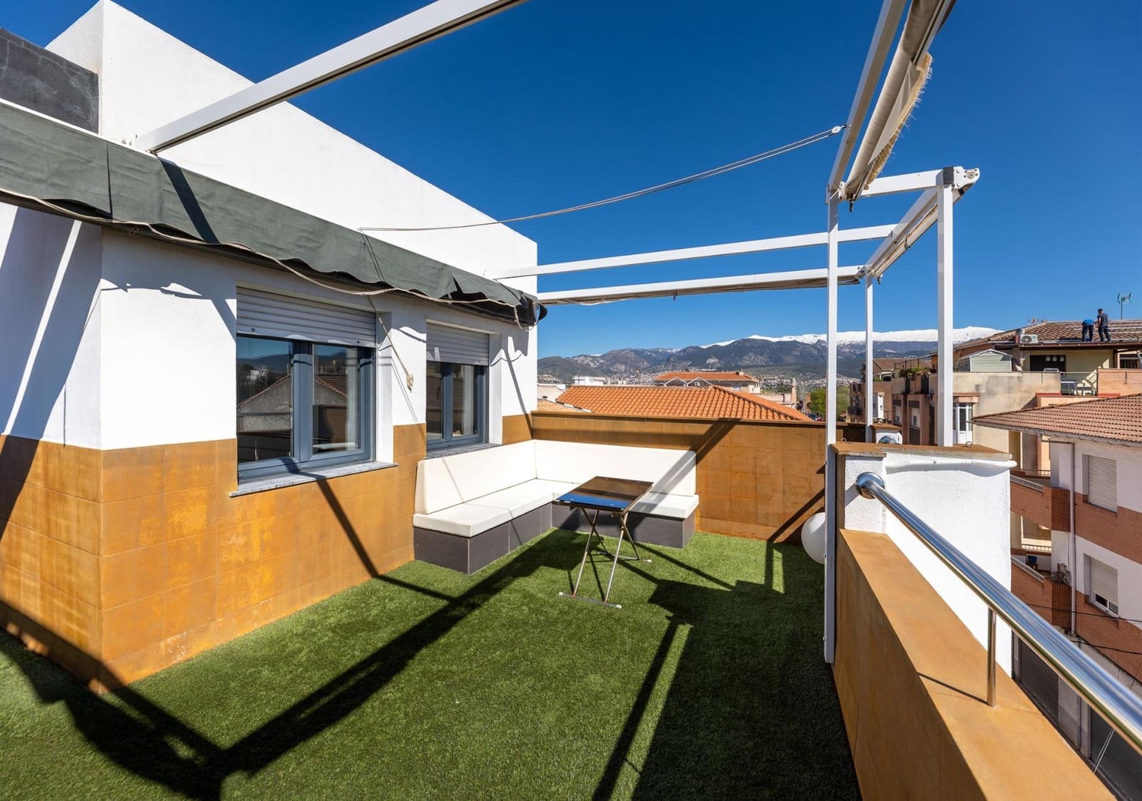 3 bedroom Townhouse for sale in Armilla with garage - € 599,000 (Ref: 9755970)