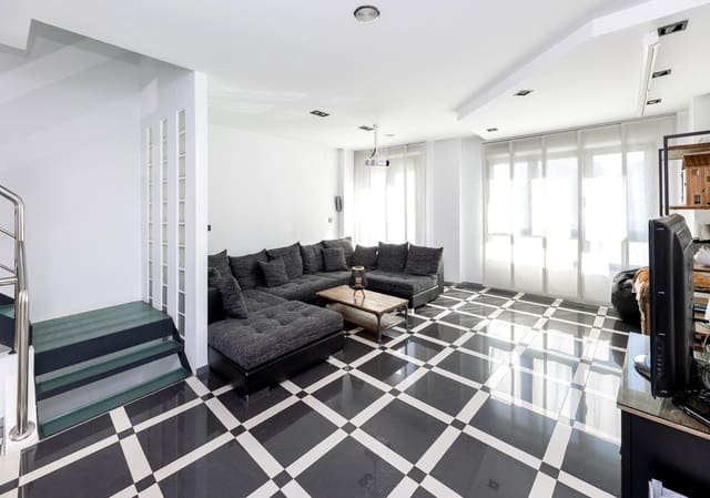 3 bedroom Townhouse for sale in Armilla with garage - € 599,000 (Ref: 9755970)