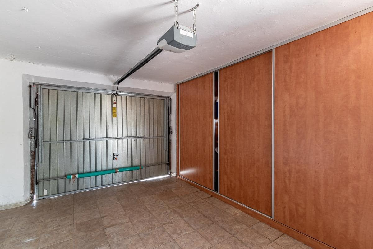 7 quarto Quinta/Casa Rural para venda em Huetor Vega com piscina garagem - 790 000 € (Ref: 9755971)