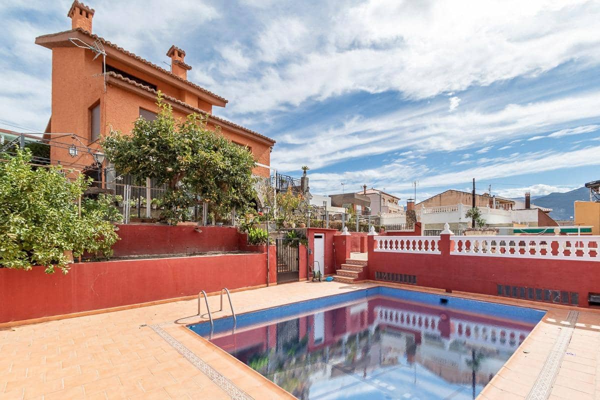 7 quarto Quinta/Casa Rural para venda em Huetor Vega com piscina garagem - 790 000 € (Ref: 9755971)