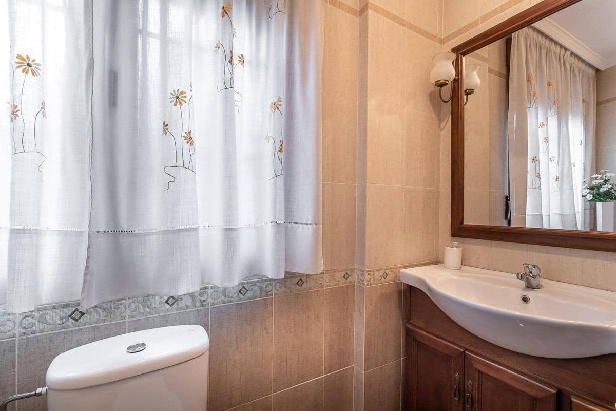 7 quarto Quinta/Casa Rural para venda em Huetor Vega com piscina garagem - 790 000 € (Ref: 9755971)