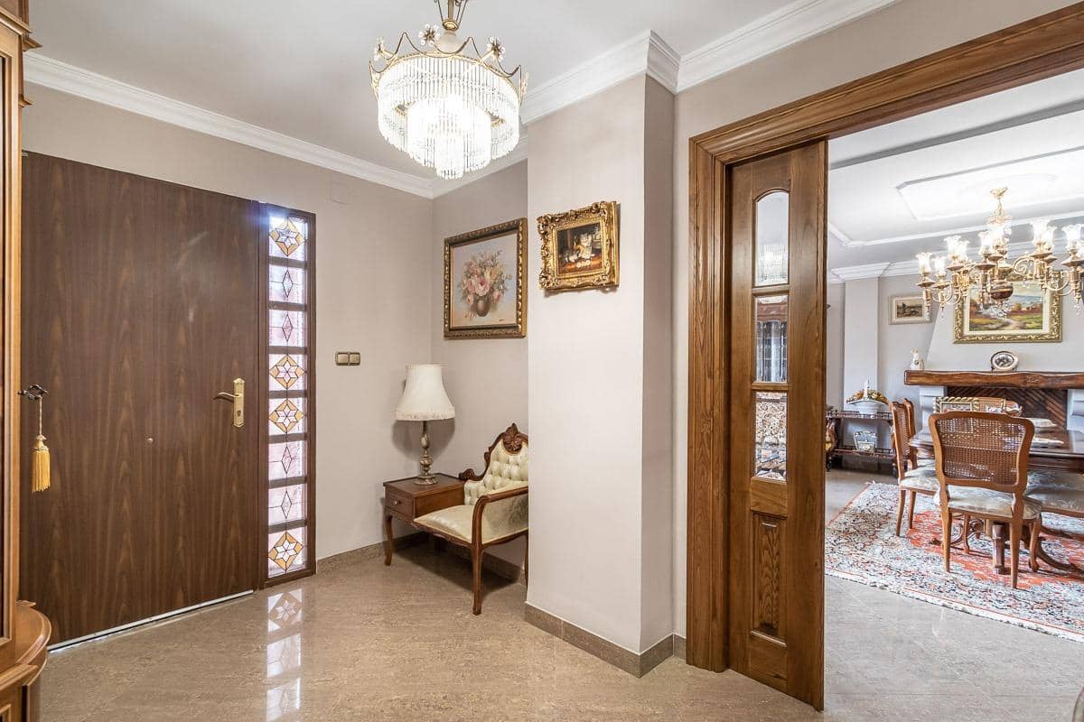 7 quarto Quinta/Casa Rural para venda em Huetor Vega com piscina garagem - 790 000 € (Ref: 9755971)