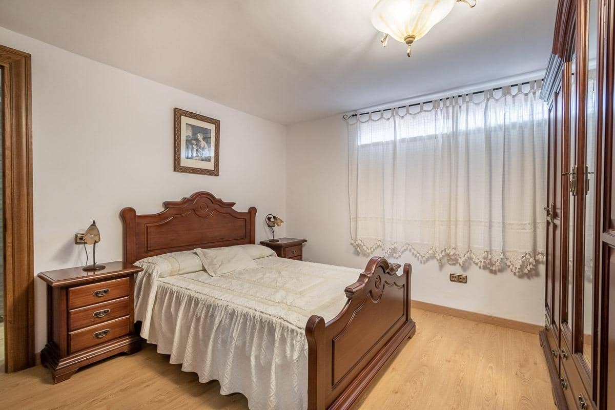 7 quarto Quinta/Casa Rural para venda em Huetor Vega com piscina garagem - 790 000 € (Ref: 9755971)