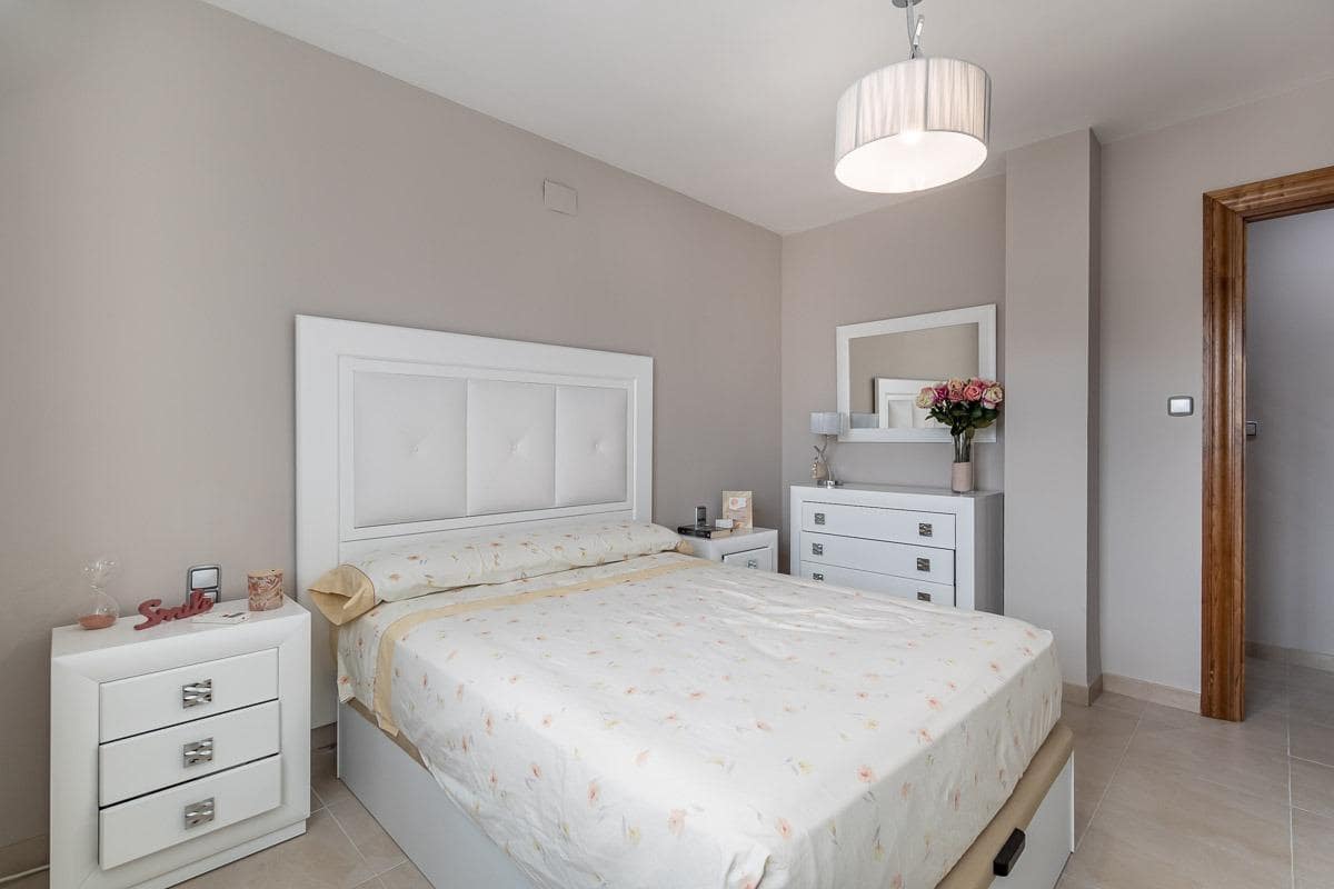 7 quarto Quinta/Casa Rural para venda em Huetor Vega com piscina garagem - 790 000 € (Ref: 9755971)