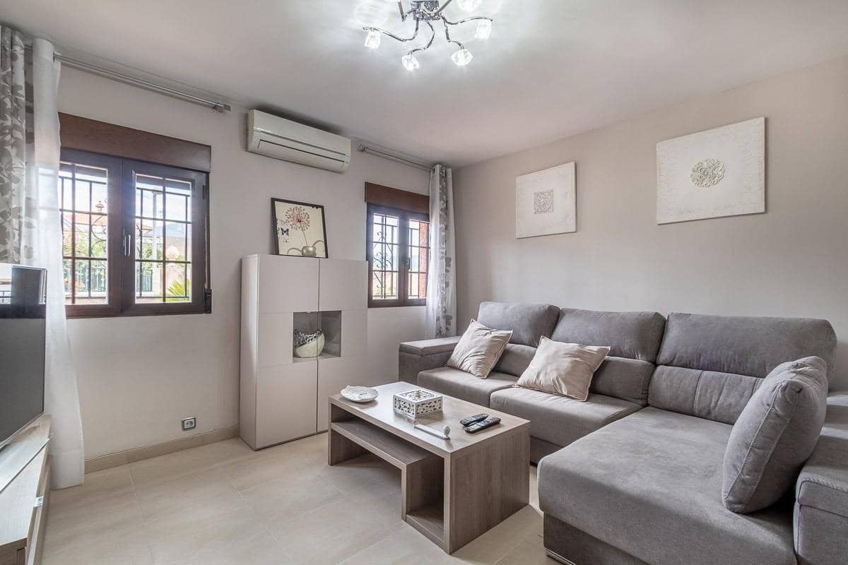 7 quarto Quinta/Casa Rural para venda em Huetor Vega com piscina garagem - 790 000 € (Ref: 9755971)