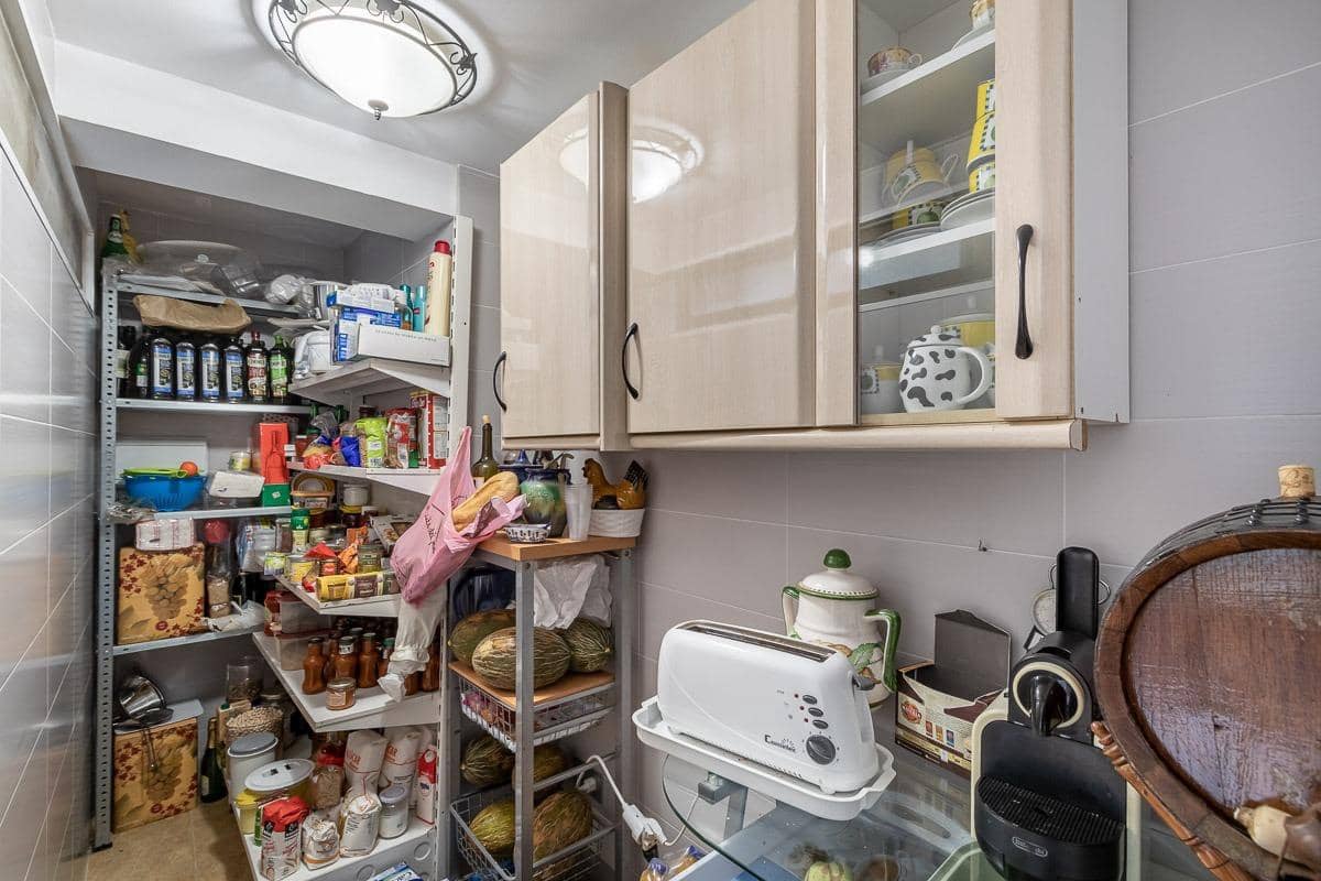 7 quarto Quinta/Casa Rural para venda em Huetor Vega com piscina garagem - 790 000 € (Ref: 9755971)