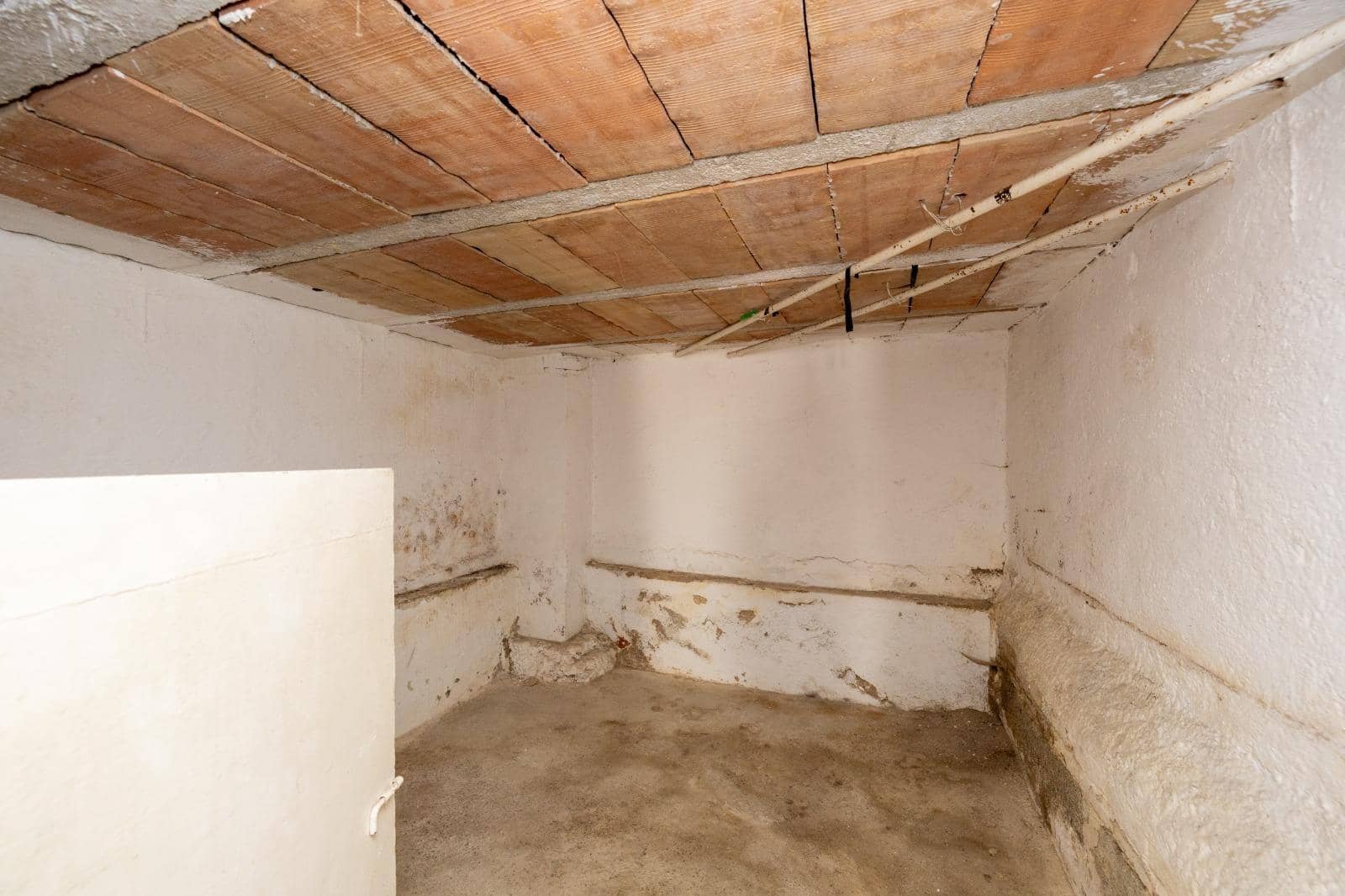 5 soverom Villa til salgs i La Zubia med svømmebasseng garasje - € 225 000 (Ref: 9758224)