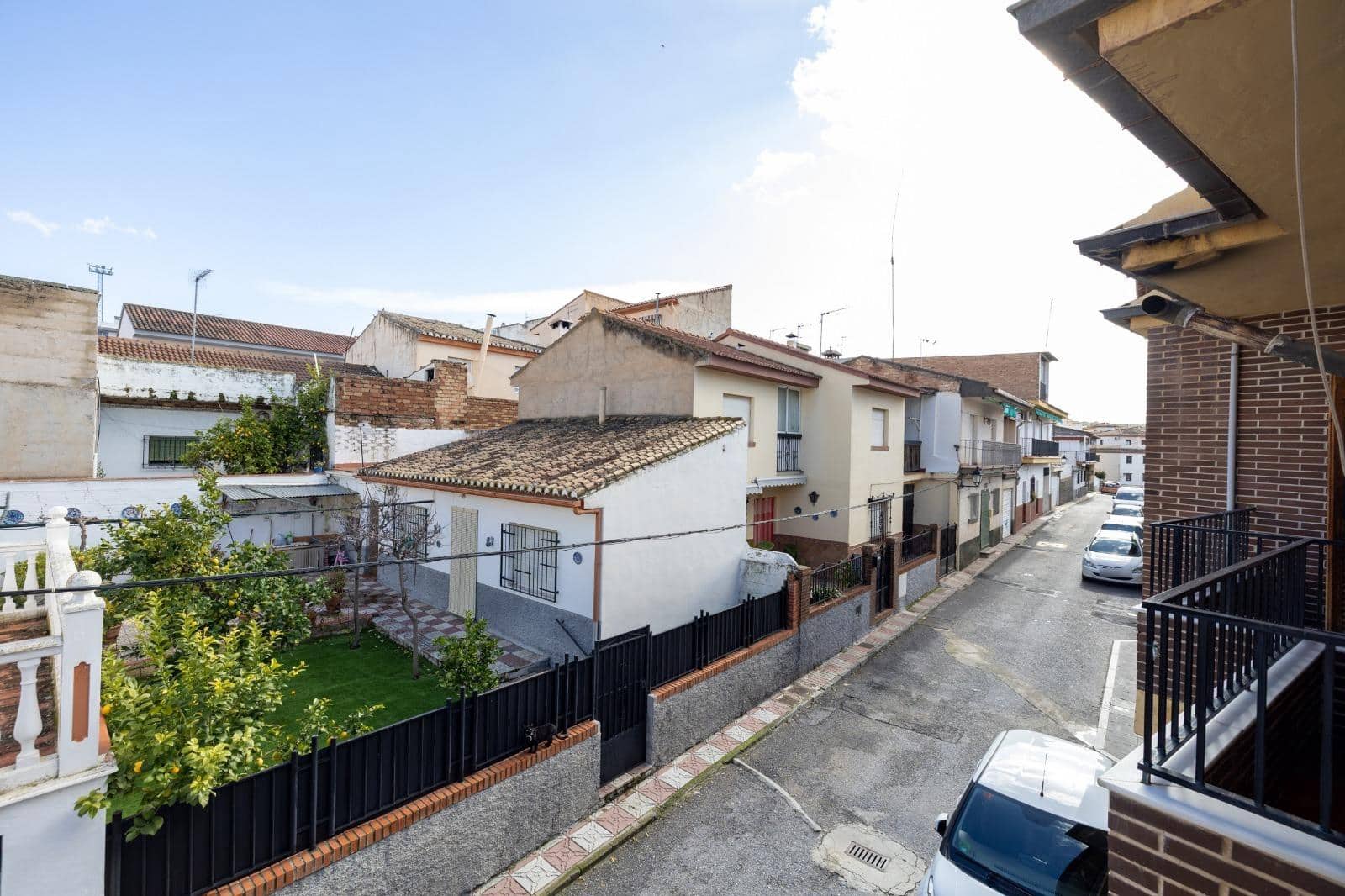 5 soverom Villa til salgs i La Zubia med svømmebasseng garasje - € 225 000 (Ref: 9758224)