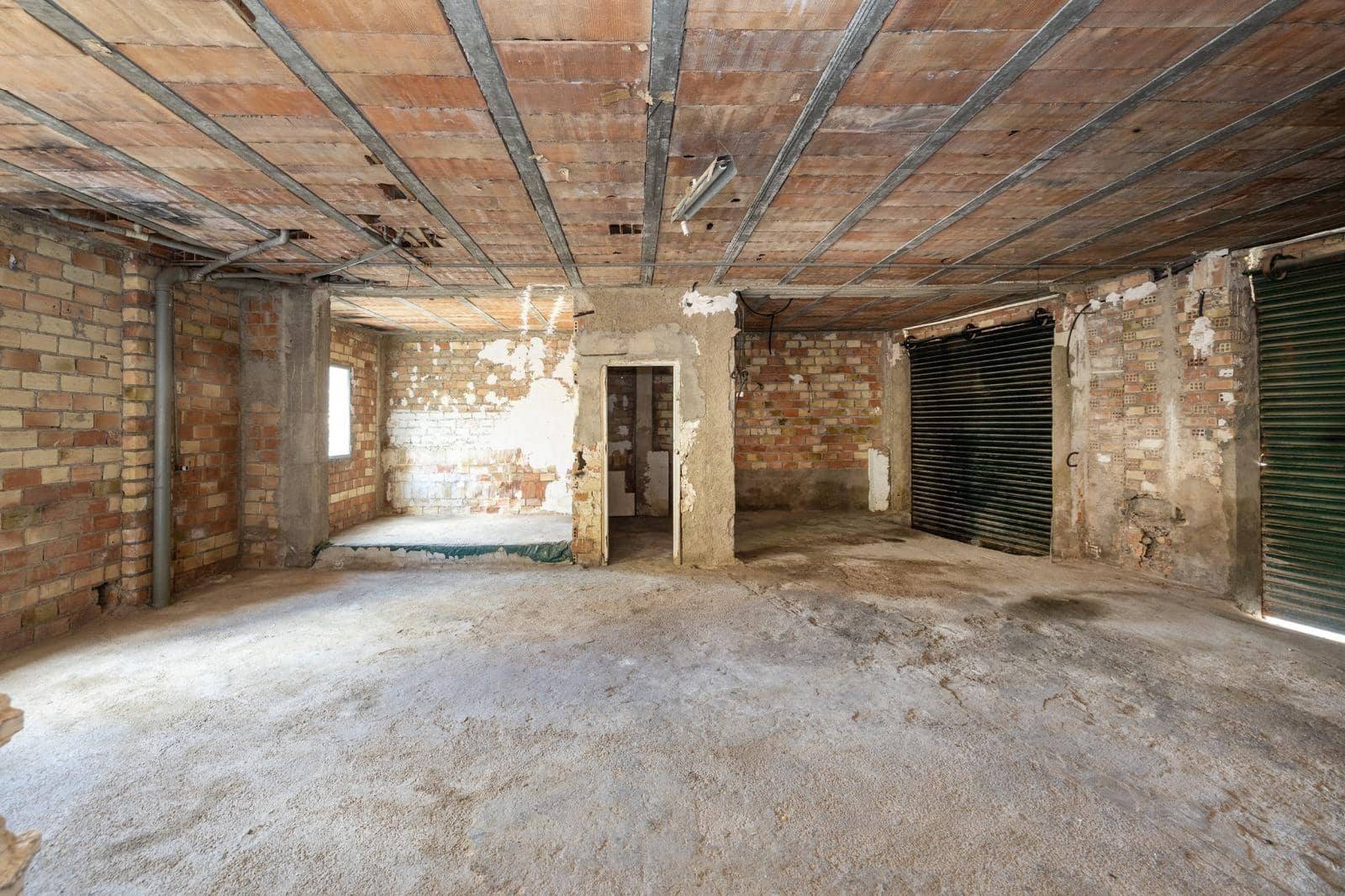 5 soverom Villa til salgs i La Zubia med svømmebasseng garasje - € 225 000 (Ref: 9758224)