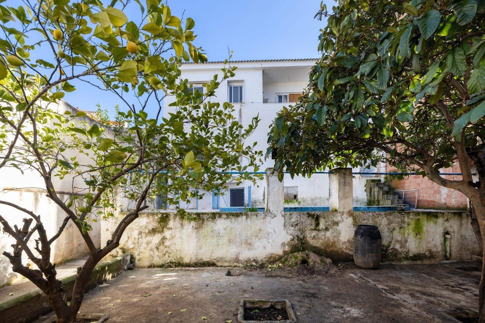 5 soverom Villa til salgs i La Zubia med svømmebasseng garasje - € 225 000 (Ref: 9758224)