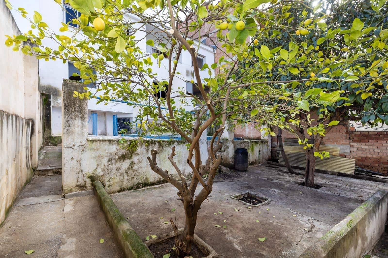 5 soverom Villa til salgs i La Zubia med svømmebasseng garasje - € 225 000 (Ref: 9758224)