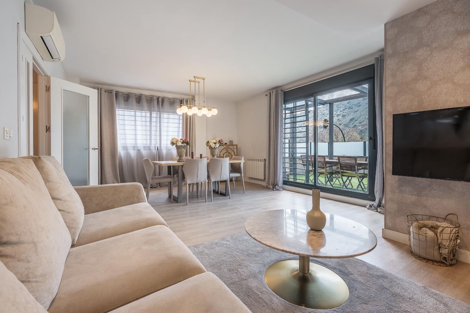 5 soverom Rekkehus til salgs i Granada by med garasje - € 475 000 (Ref: 9762172)