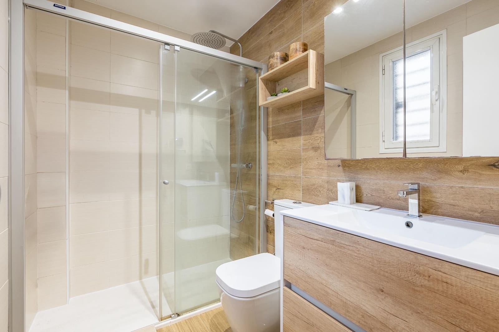 5 soverom Rekkehus til salgs i Granada by med garasje - € 475 000 (Ref: 9762172)