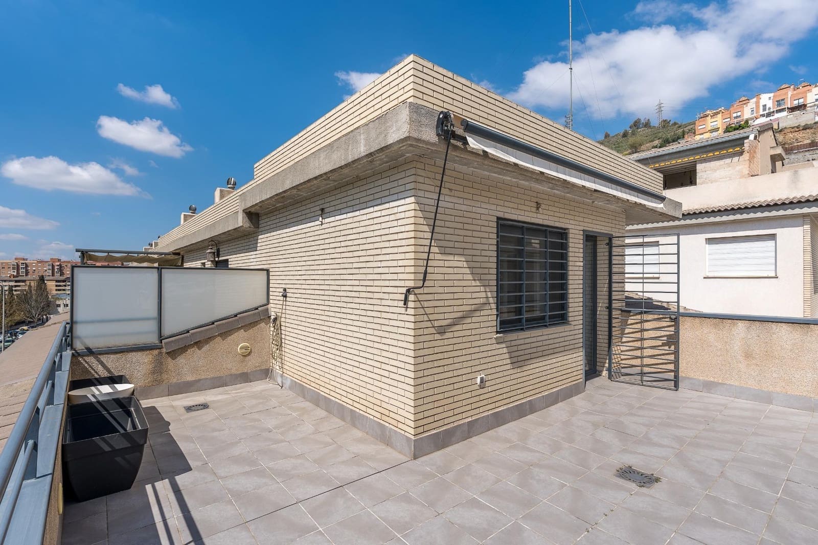 5 soverom Rekkehus til salgs i Granada by med garasje - € 475 000 (Ref: 9762172)