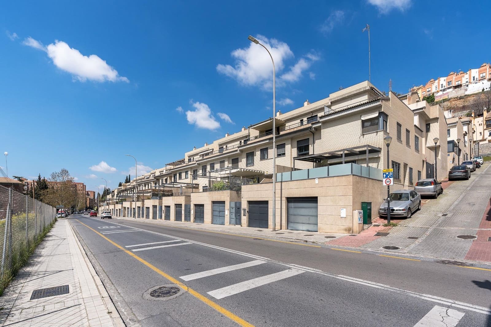 5 soverom Rekkehus til salgs i Granada by med garasje - € 475 000 (Ref: 9762172)