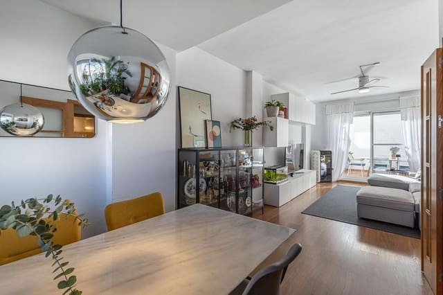 Adosado de 4 habitaciones en Churriana de la Vega en venta con garaje - 345.000 € (Ref: 9762174)