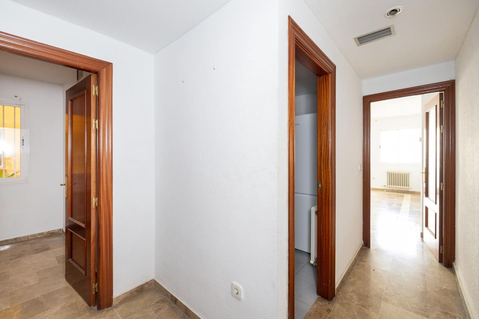 3 soverom Leilighet til salgs i Granada by - € 290 000 (Ref: 9762175)