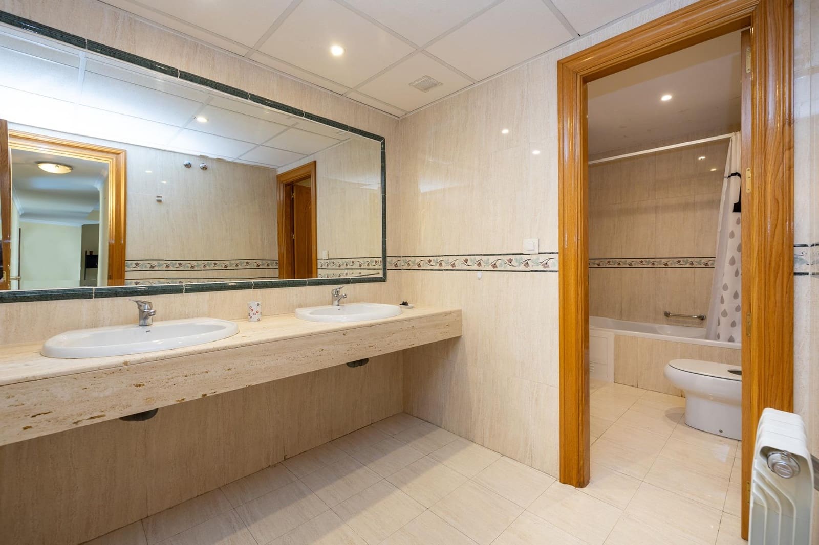 2 soverom Leilighet til salgs i Granada by med garasje - € 320 000 (Ref: 9762176)