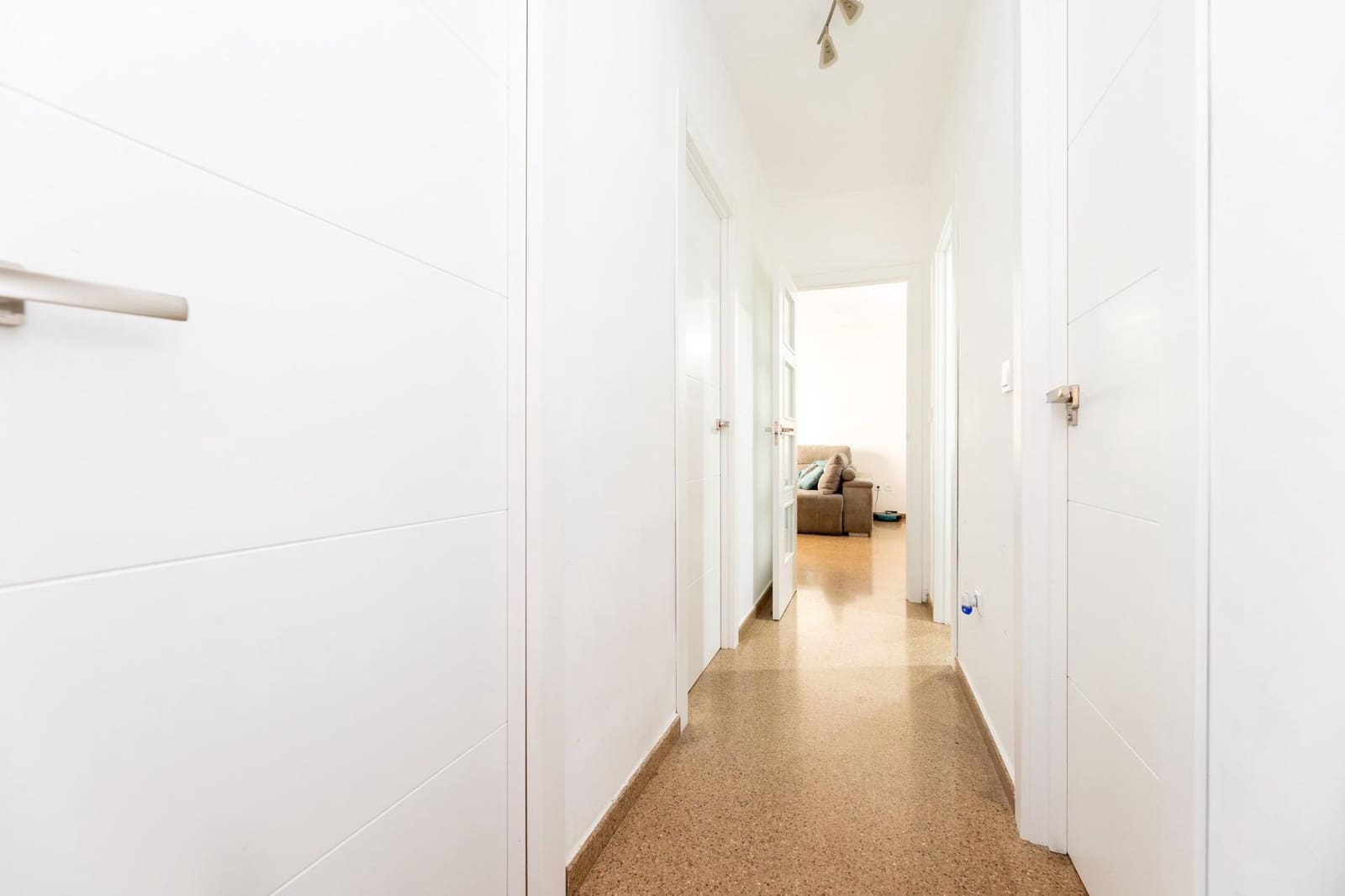 3 soveværelse Lejlighed til salg i Las Gabias med swimmingpool garage - € 190.000 (Ref: 9770840)